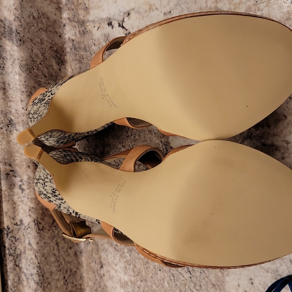 Stacked tan Colin Stuart high heels - Picture 3 of 4